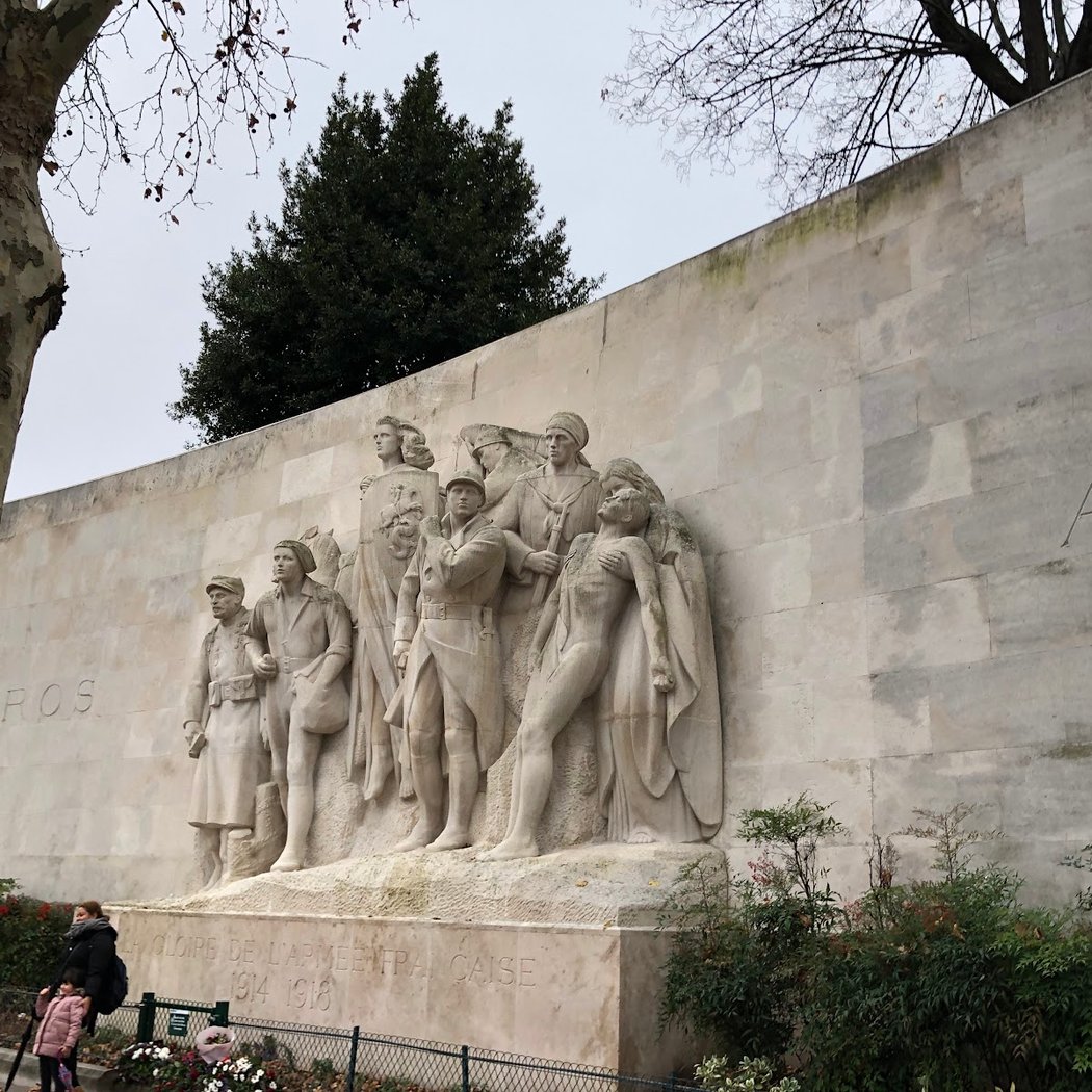 Monument aux morts 2